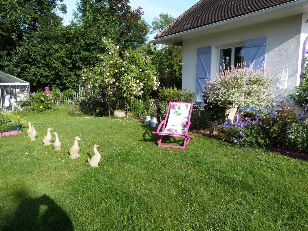 Le Jardin De Marie-Jeanne Bed & Breakfast Achy Екстериор снимка